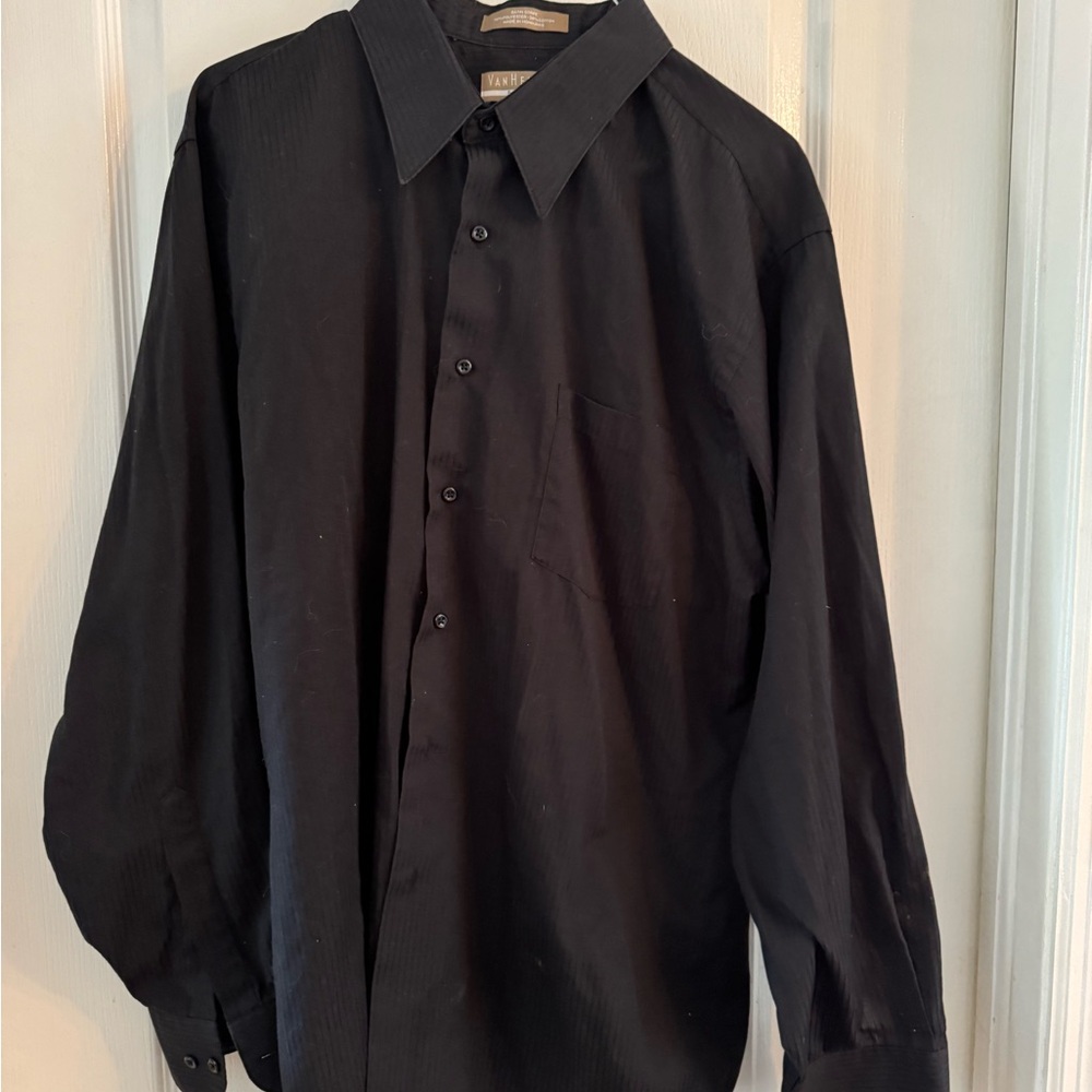 Van Heusen Wrinkle Free Black Dress Fitted Shirt Elegant Formal Wear
